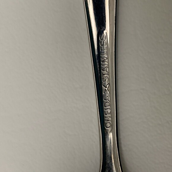 Wm A Rogers Oneida Surf Club Stainless Individual Salad Forks Lot of 7 - Picture 4 of 4